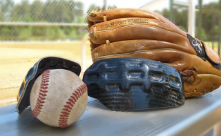 Illustration for article titled A Light Carbon Fiber Hat Insert Protects Pitchers From Line Drives